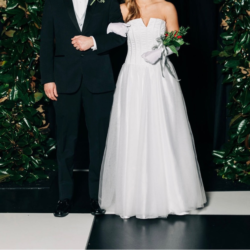 Selling white ballgown!